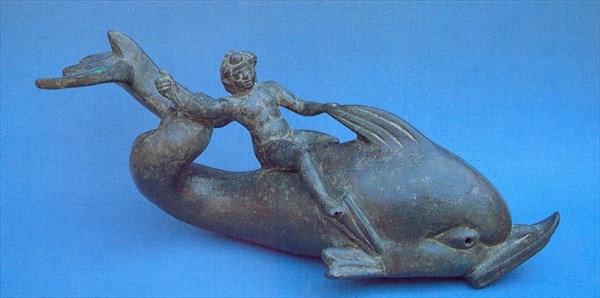 064-Эрос и дельфин - бронзовая статуэтка 2 в.н.э.
